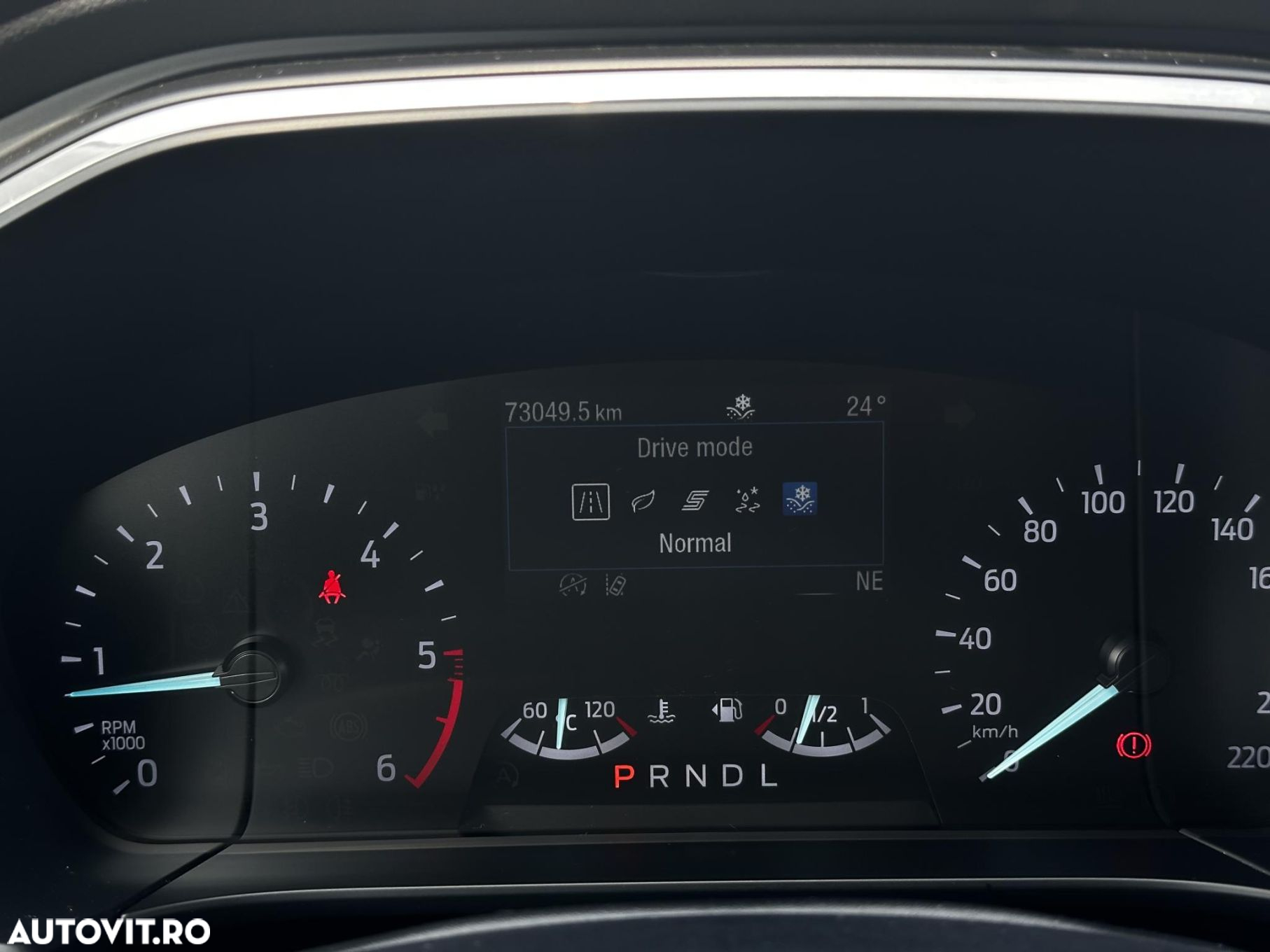 Ford Kuga - 21