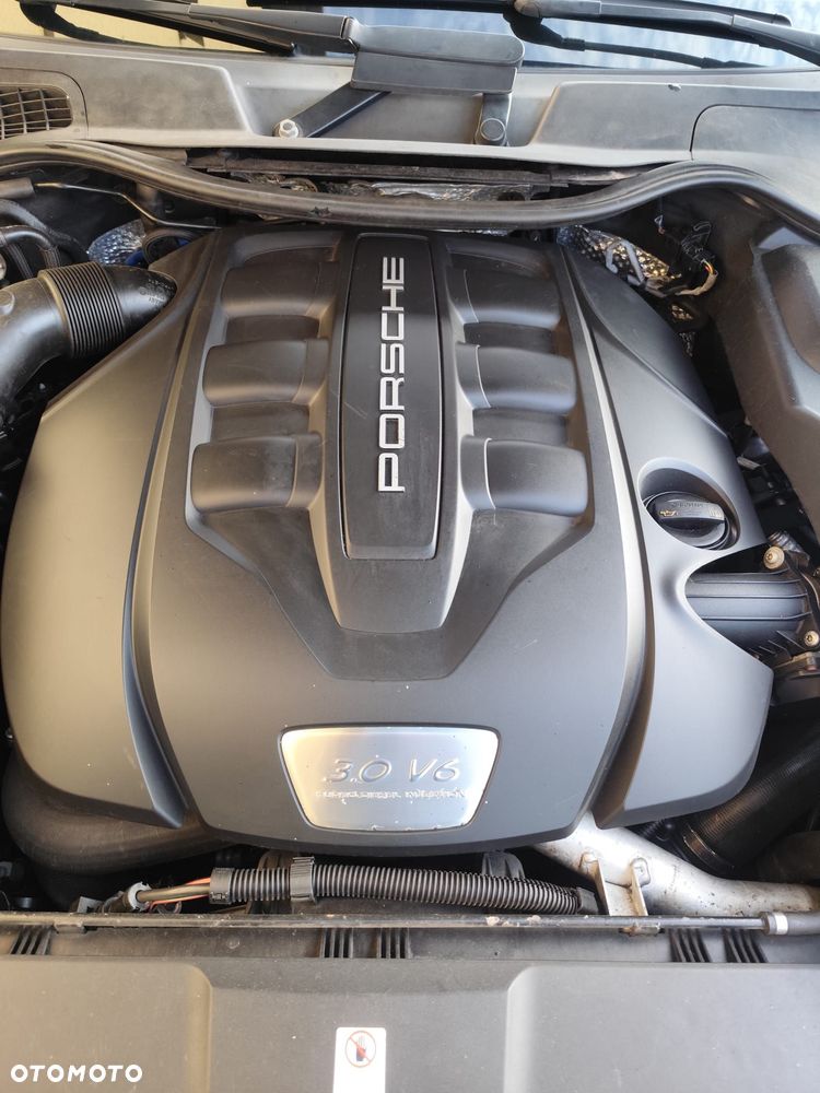 Porsche Cayenne Diesel Platinum Edition - 11
