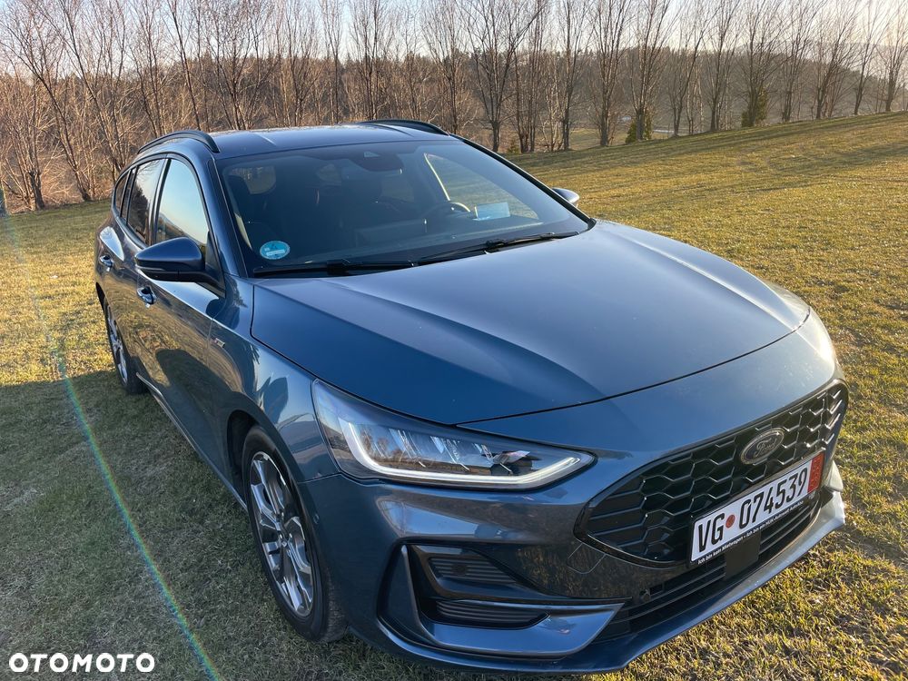Ford Focus 1.0 EcoBoost Hybrid ST-LINE X - 1