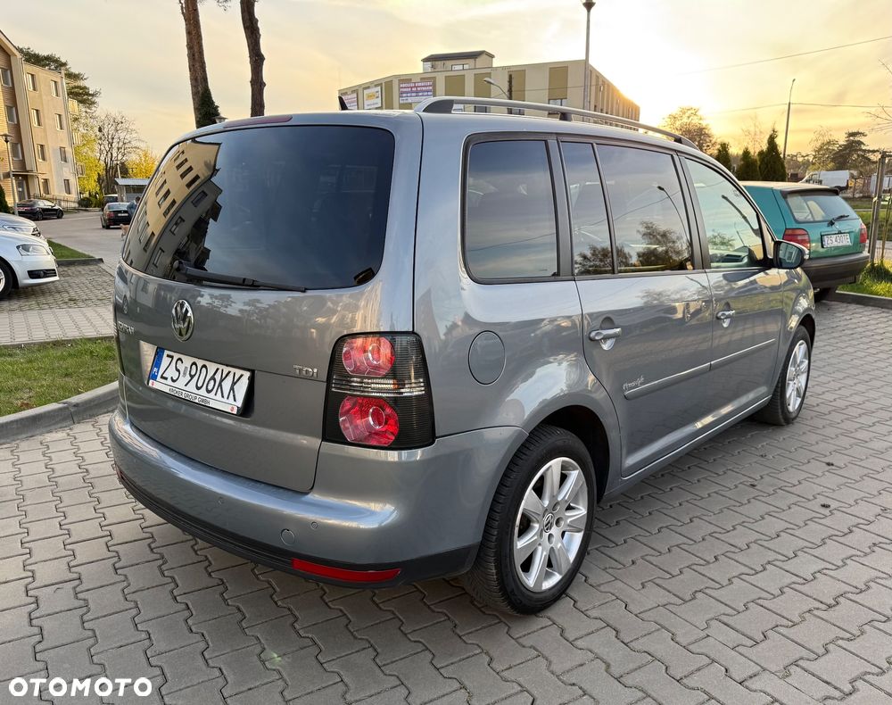 Volkswagen Touran 1.9 TDI Freestyle - 5