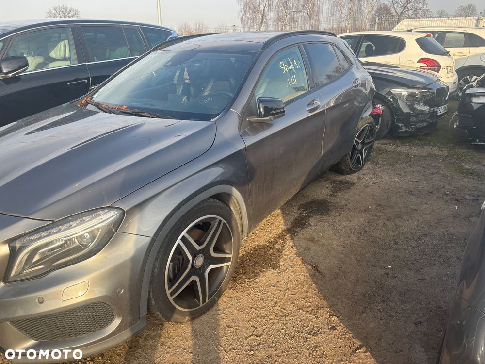 Mercedes-Benz GLA 220 CDI 7G-DCT AMG Line - 3