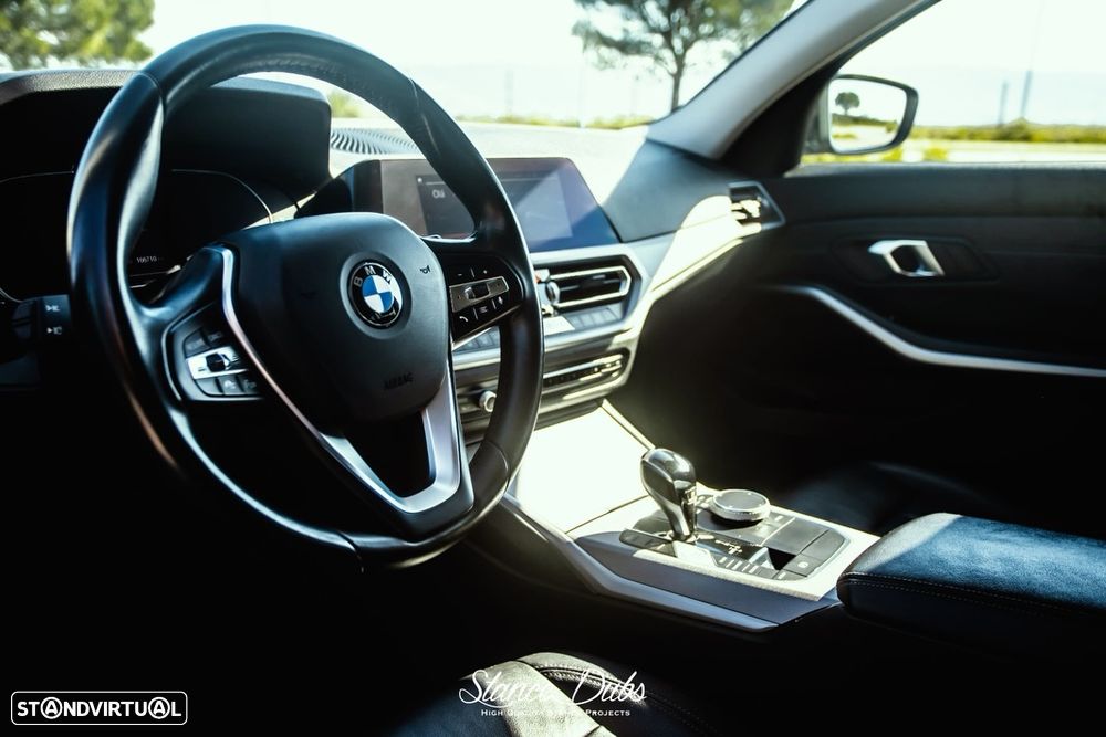 BMW 318 d Pack M Shadow Auto - 33