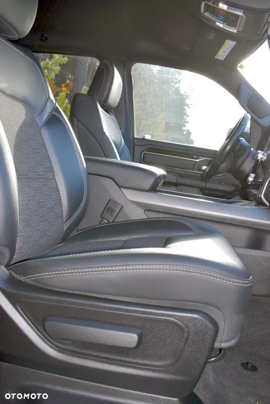 Dodge RAM 1500 5.7 4x4 - 20