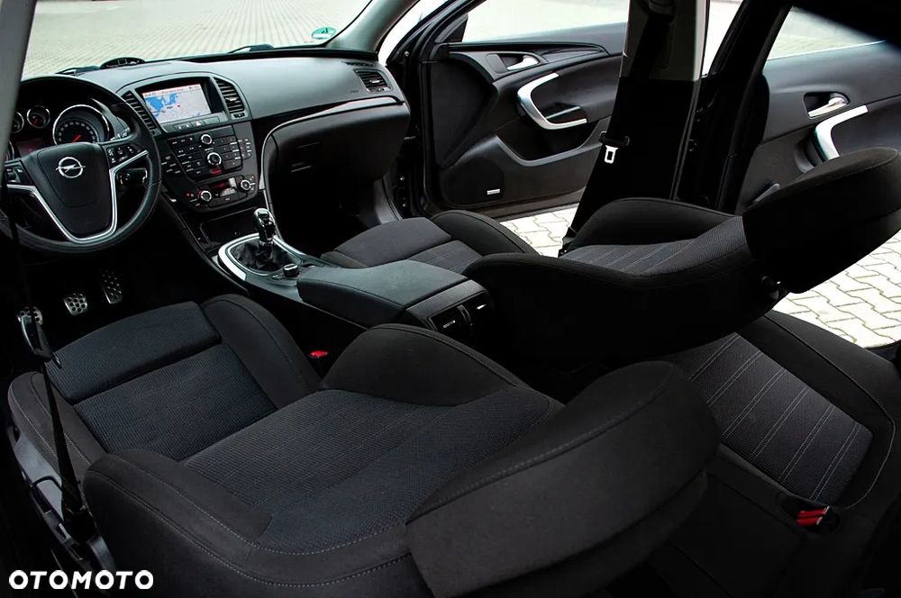 Opel Insignia 1.6 Turbo Sport - 25