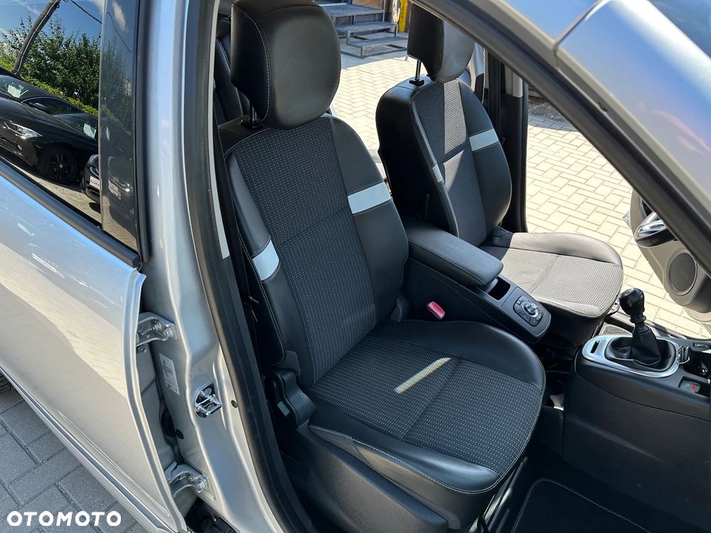 Renault Grand Scenic - 21