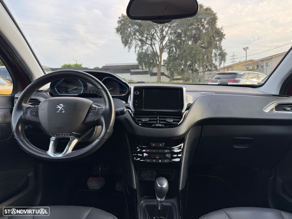 Peugeot 2008 PureTech 110 Stop&Start EAT6 Allure - 6