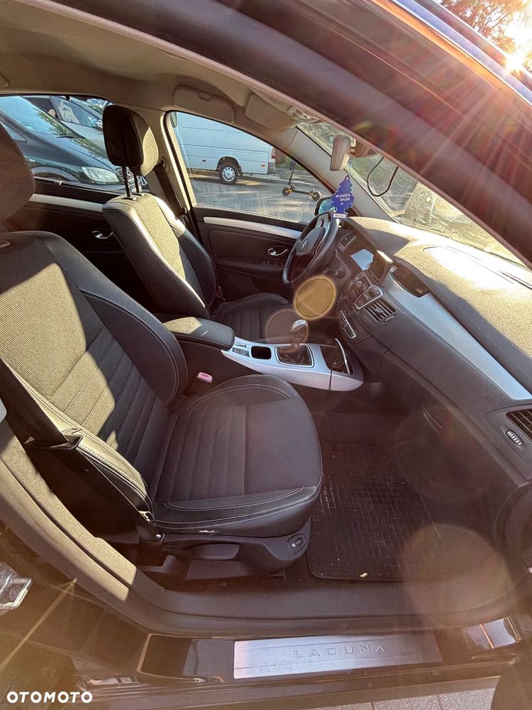 Renault Laguna 2.0 16V 140 Sportway - 19
