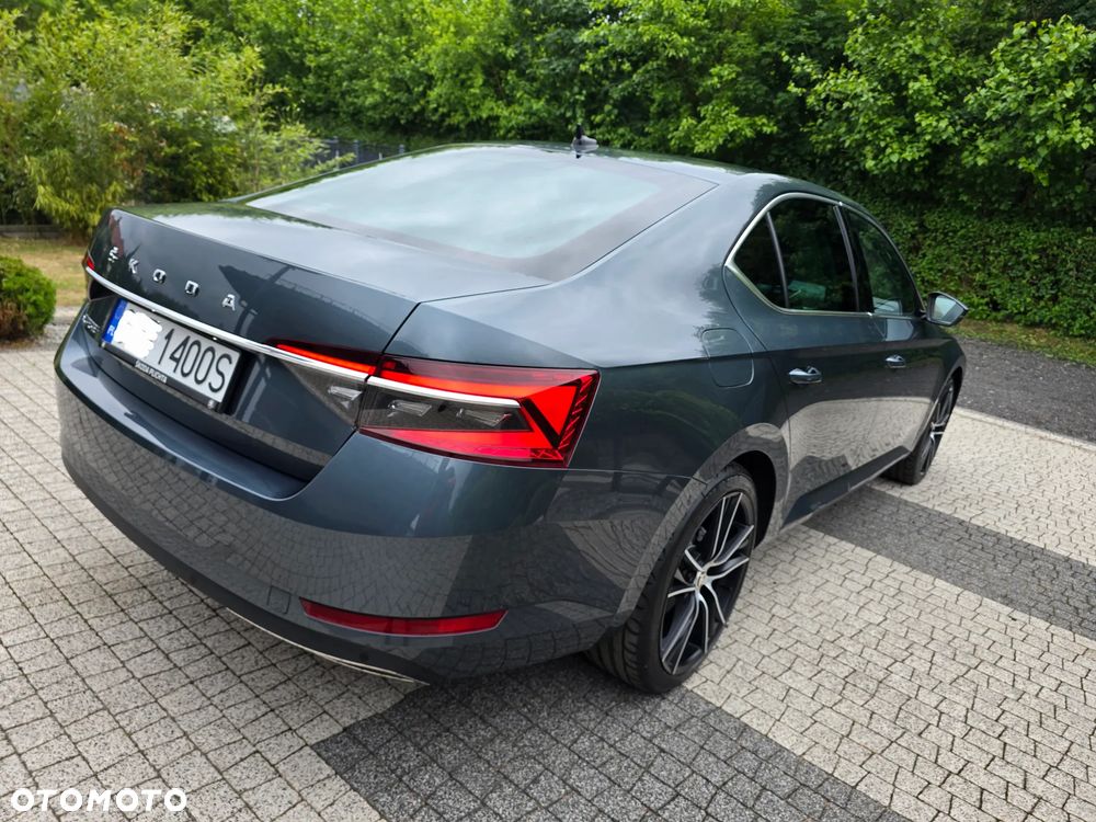 Skoda Superb 2.0 TDI SCR Style DSG - 4
