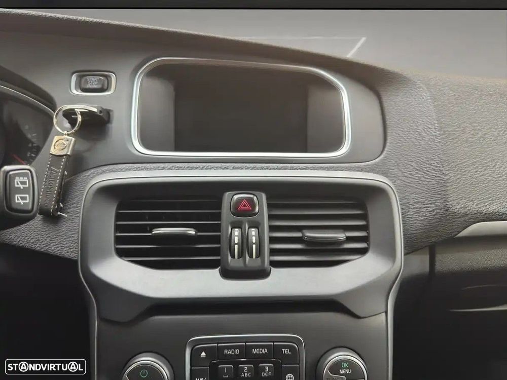 Volvo V40 1.5 T3 Sport Edition Geartronic - 19