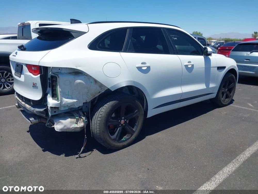 Jaguar F-Pace - 5