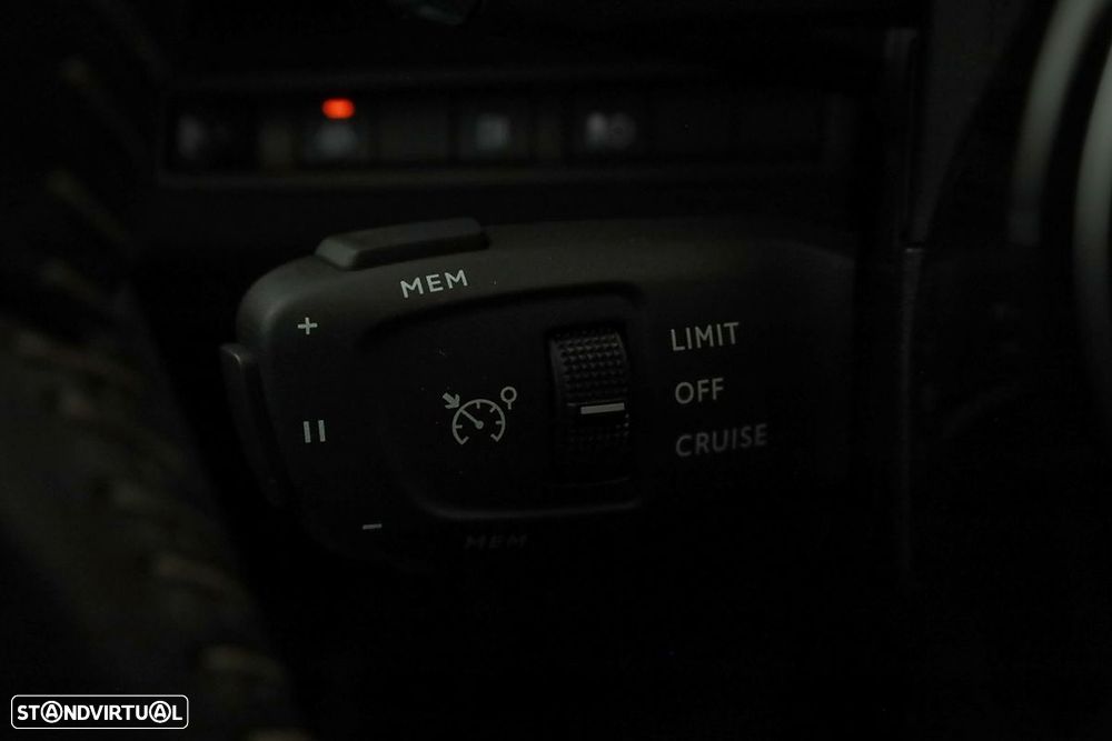 Peugeot 3008 1.6 Hybrid Allure Pack e-EAT8 - 18