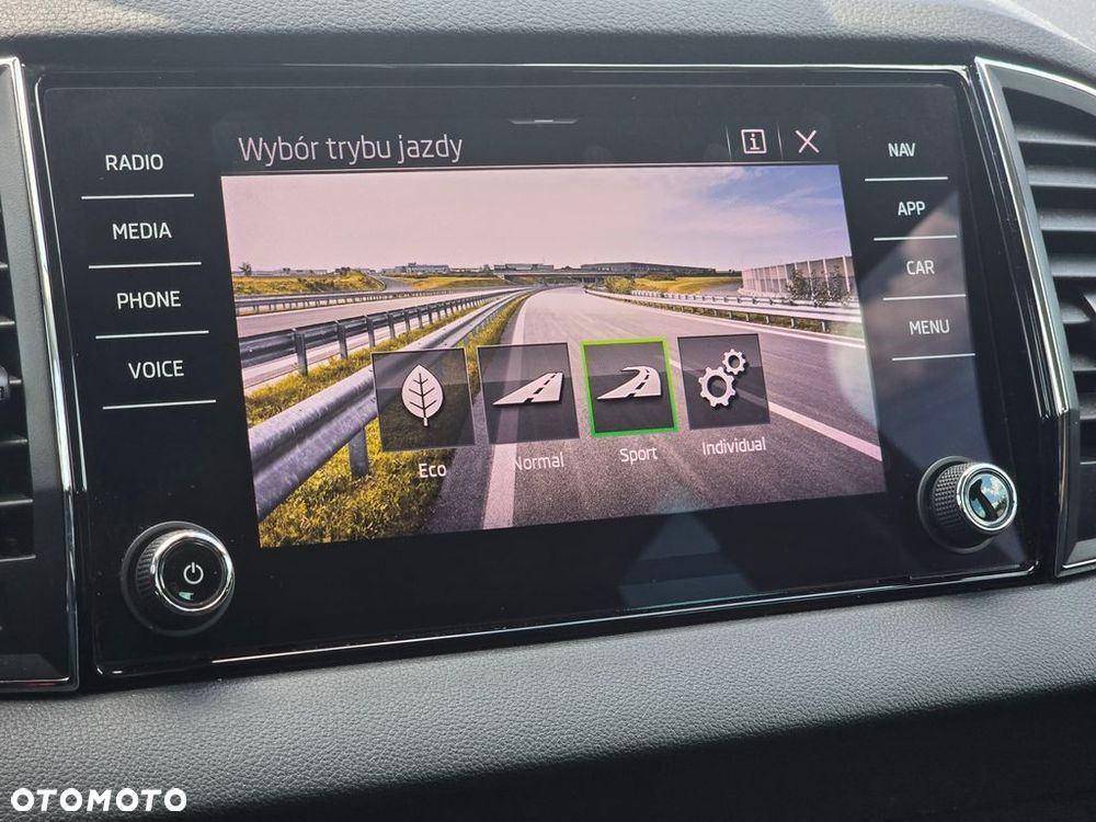 Skoda Karoq 1.5 TSI ACT Style DSG - 20