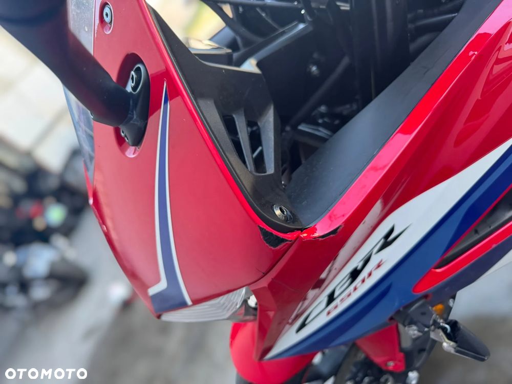 Honda CBR - 12