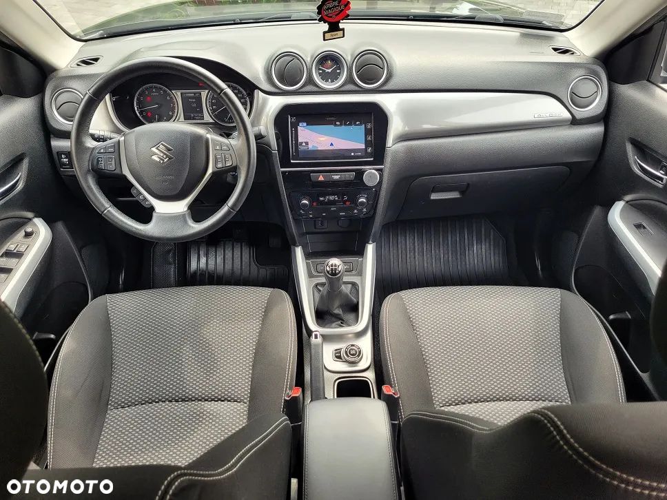Suzuki Vitara 1.6 Premium 4WD - 12