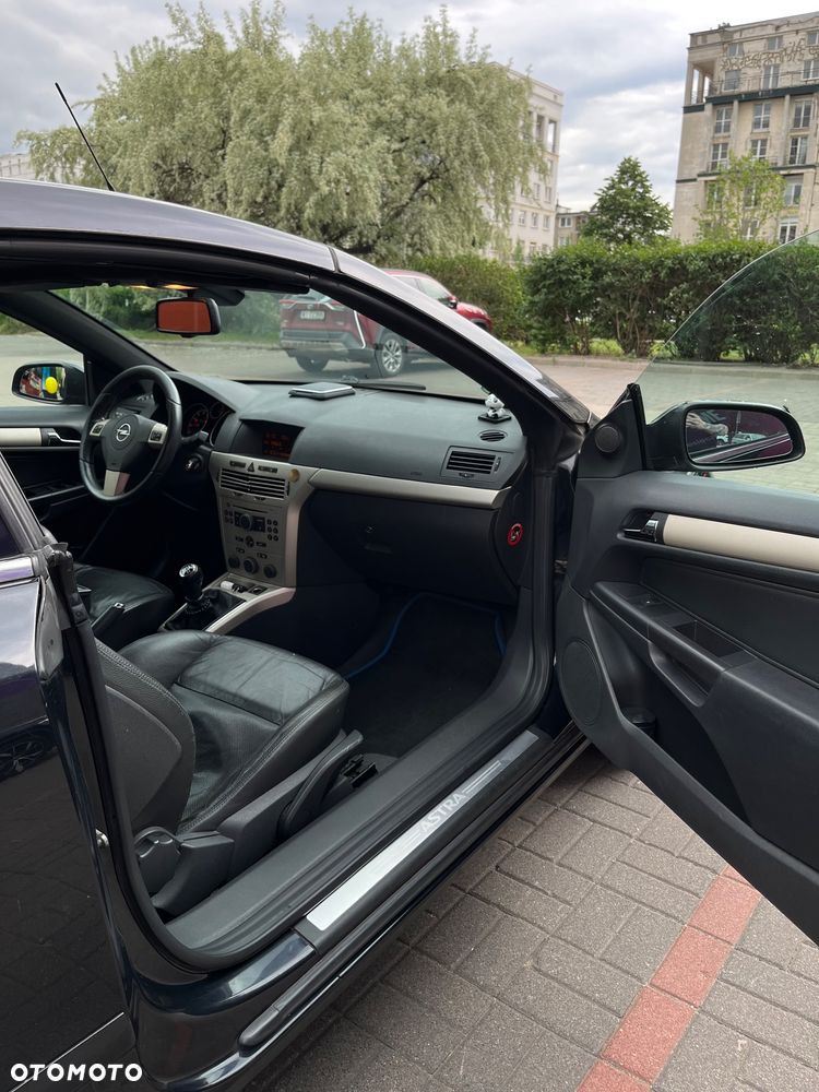 Opel Astra 1.6 Cosmo - 9