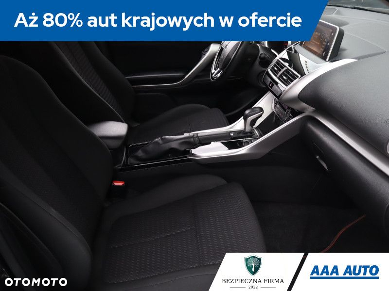 Mitsubishi Eclipse Cross - 10