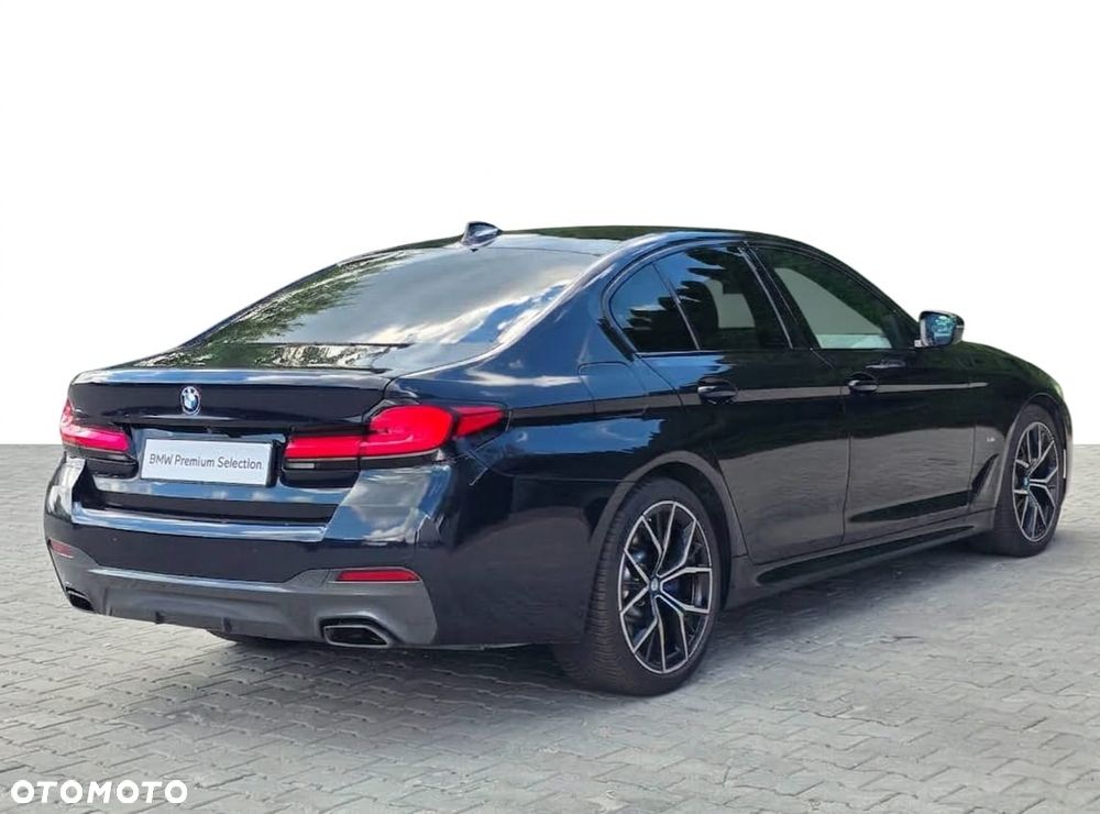 BMW Seria 5 540d xDrive mHEV M Sport sport - 8