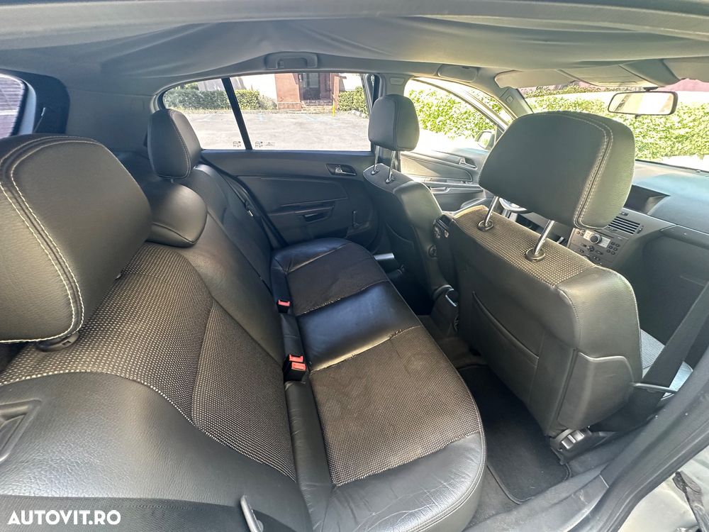 Opel Astra 1.7 CDI Cosmo - 23