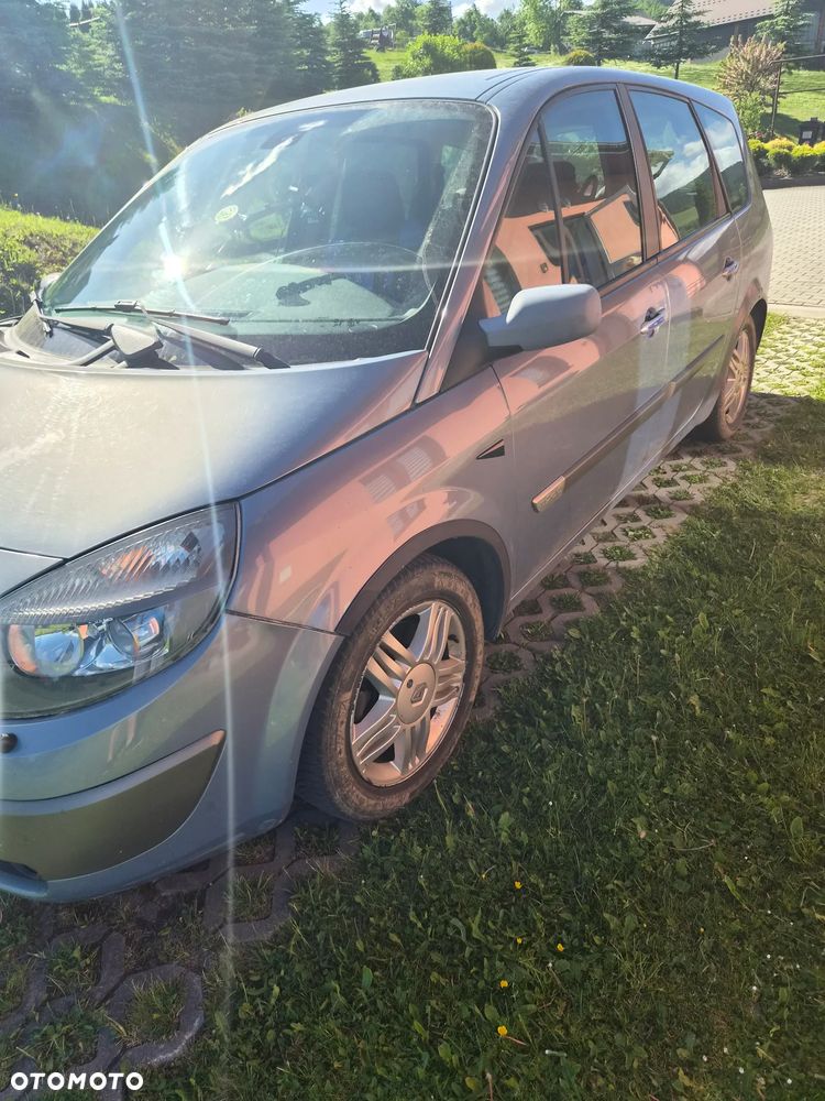 Renault Scenic 1.9 dCi Confort Expression - 1