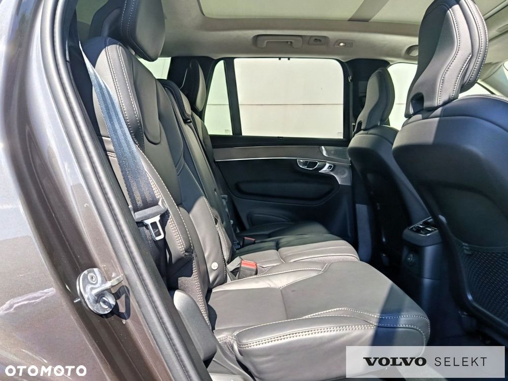 Volvo XC 90 - 16
