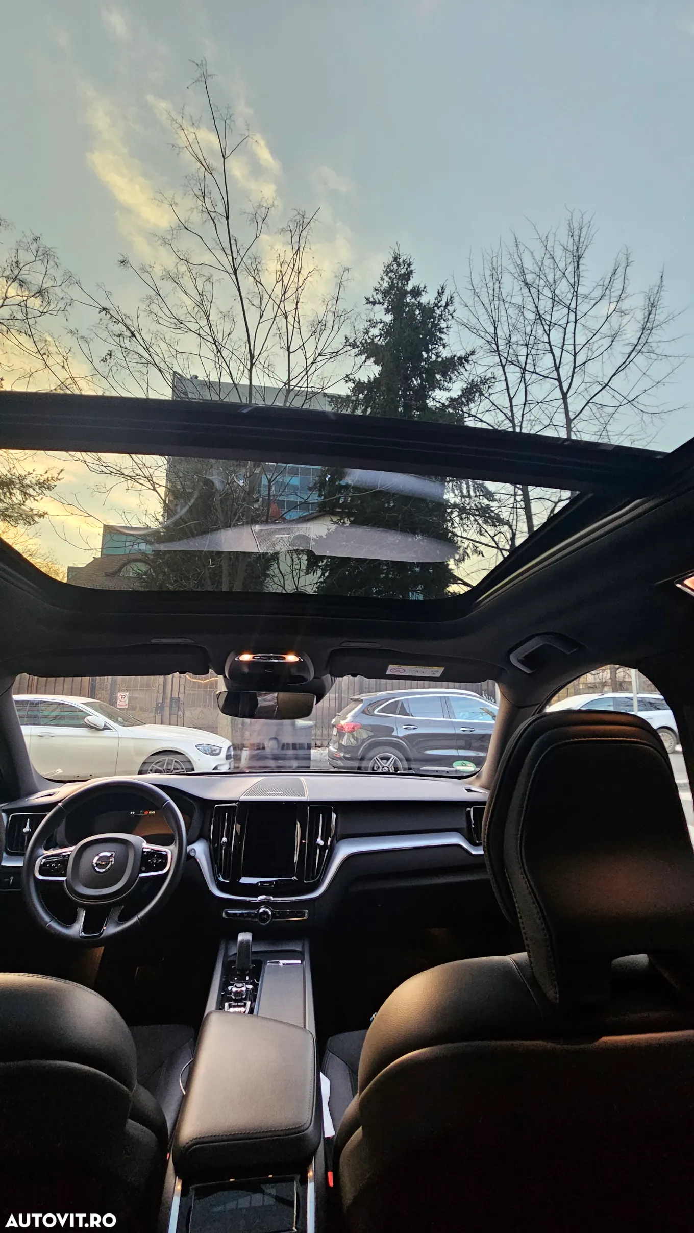 Volvo XC 60 B5 AWD Momentum Pro - 5