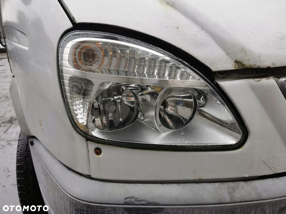 Lampa przód prawa lewa Gaz Gazela 2007 r. - 1