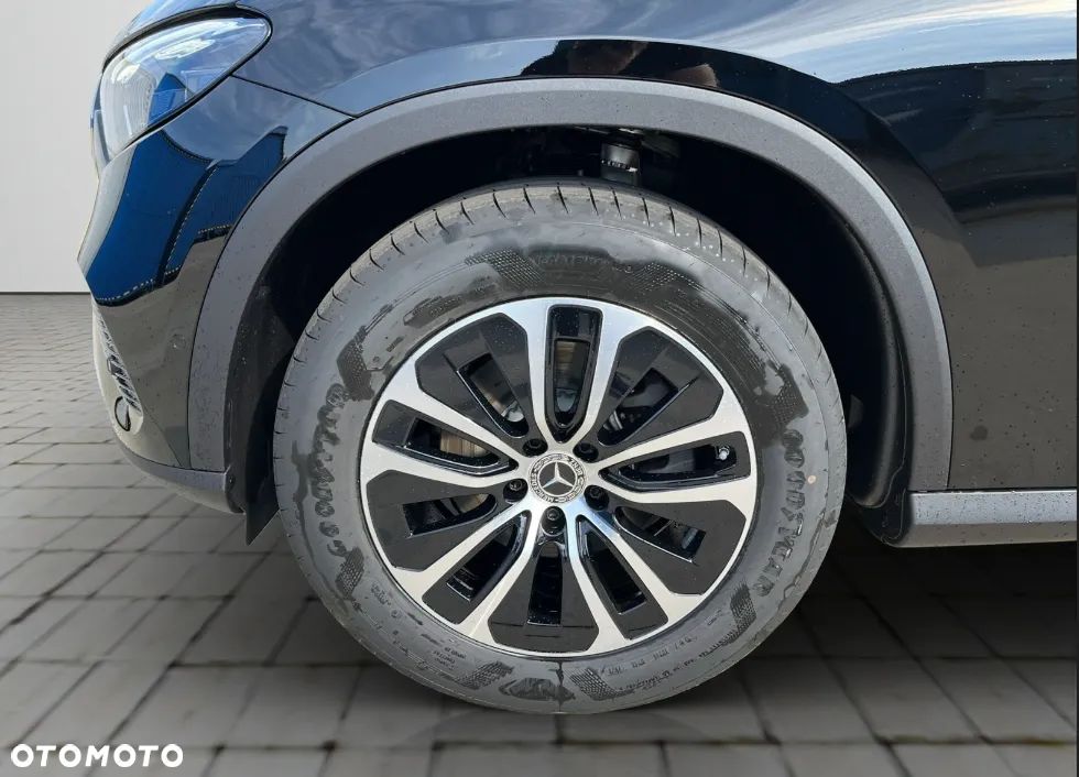 Mercedes-Benz GLC 200 4Matic 9G-TRONIC Edition Avantgarde - 22