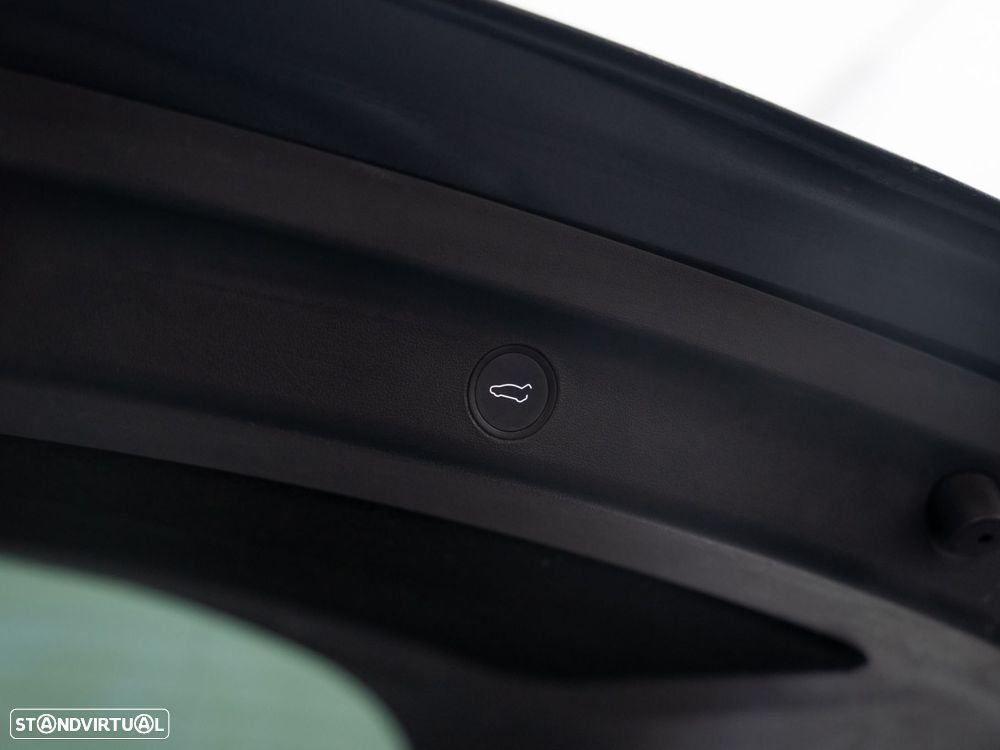 Tesla Model Y Long Range Tração Integral - 13