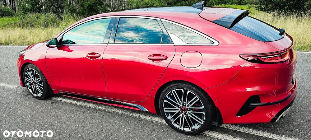 Kia ProCeed - 2