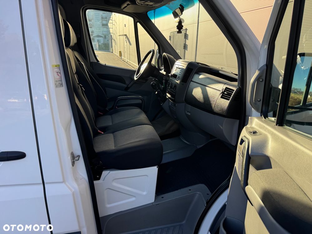Volkswagen CRAFTER - 12