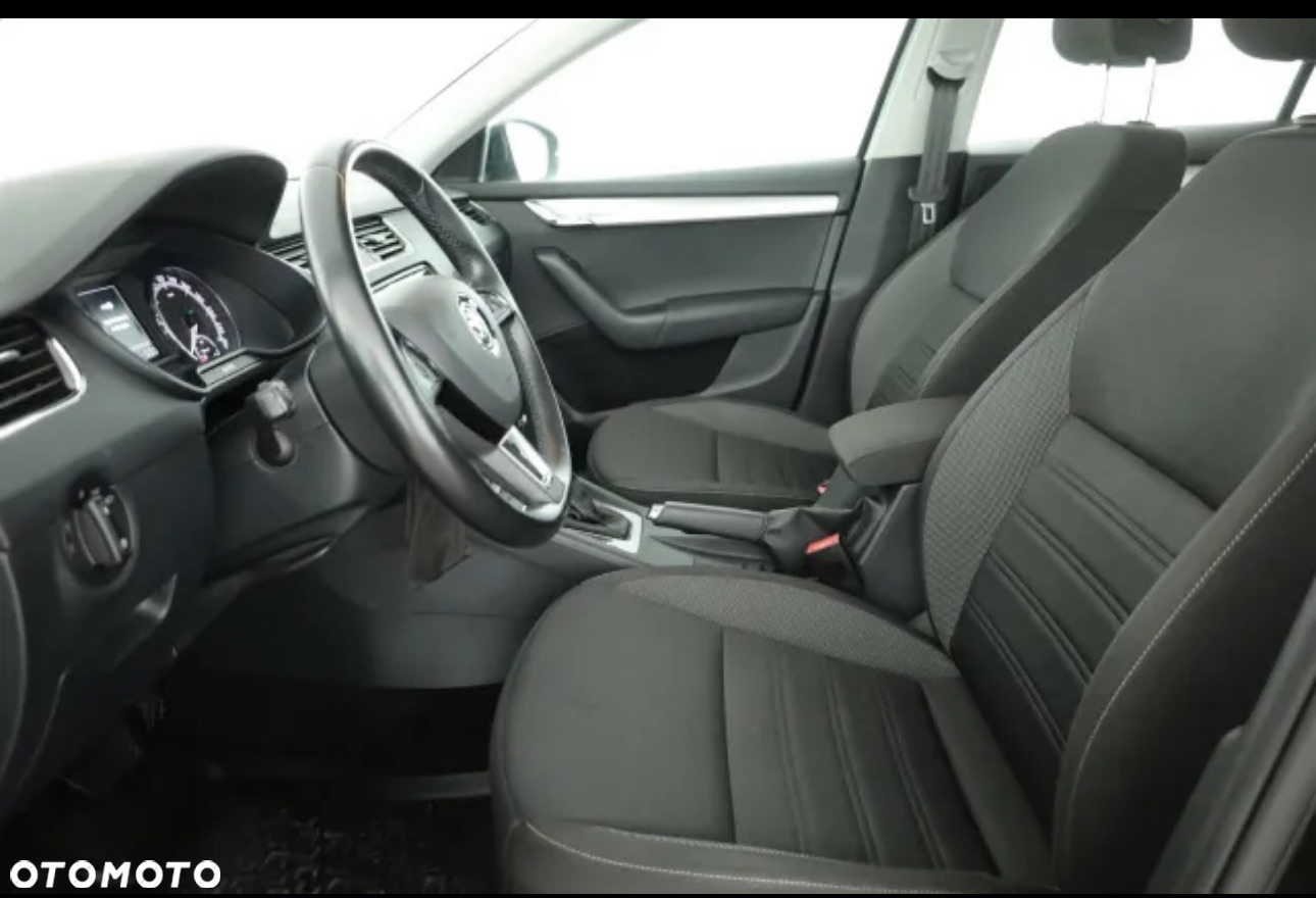 Skoda Octavia 1.6 TDI Ambition DSG - 5