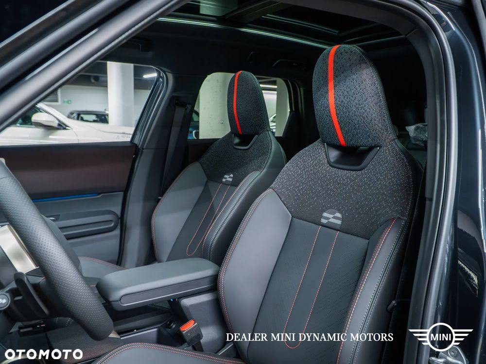 MINI Countryman S ALL4 John Cooper Works Trim - 15