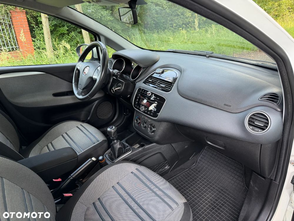 Fiat Punto Evo 1.4 8V MyLife Start&Stop - 26