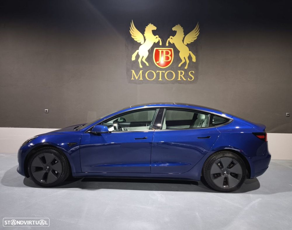 Tesla Model 3 - 1
