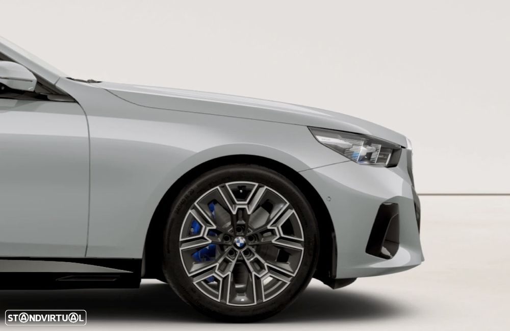BMW 530 e Pack Desportivo M Pro - 4