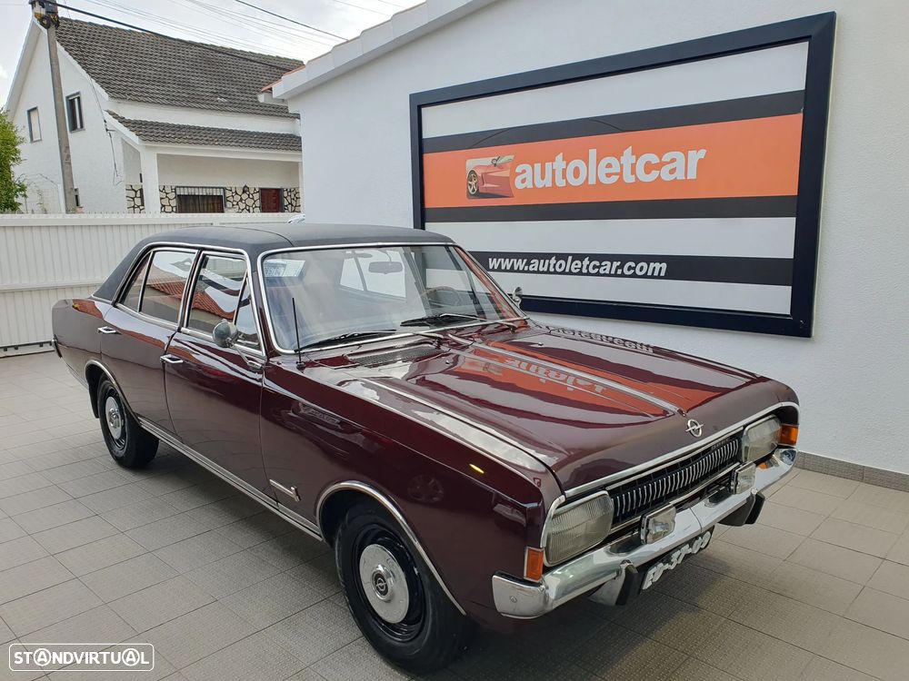 Opel Commodore 2500 4 door Sedan - 2