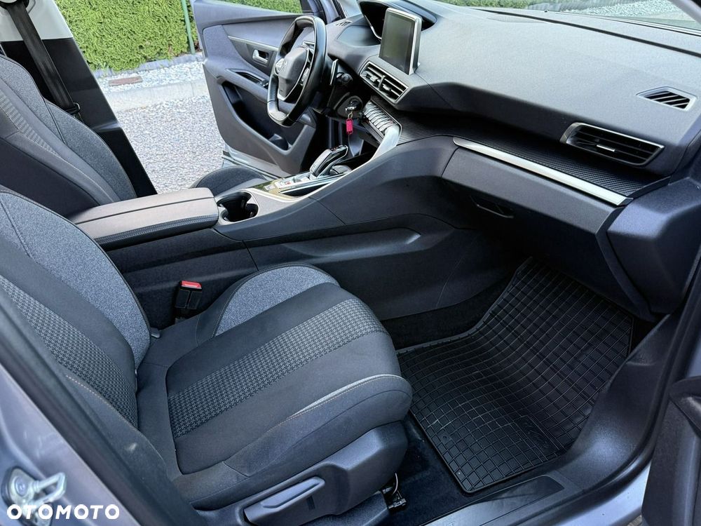 Peugeot 3008 - 13