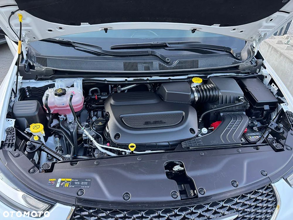 Chrysler Pacifica - 11