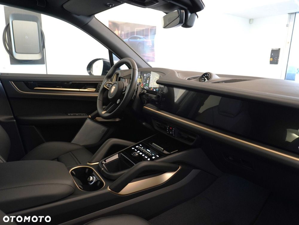 Porsche Cayenne E-Hybrid PHEV Black Edition - 33