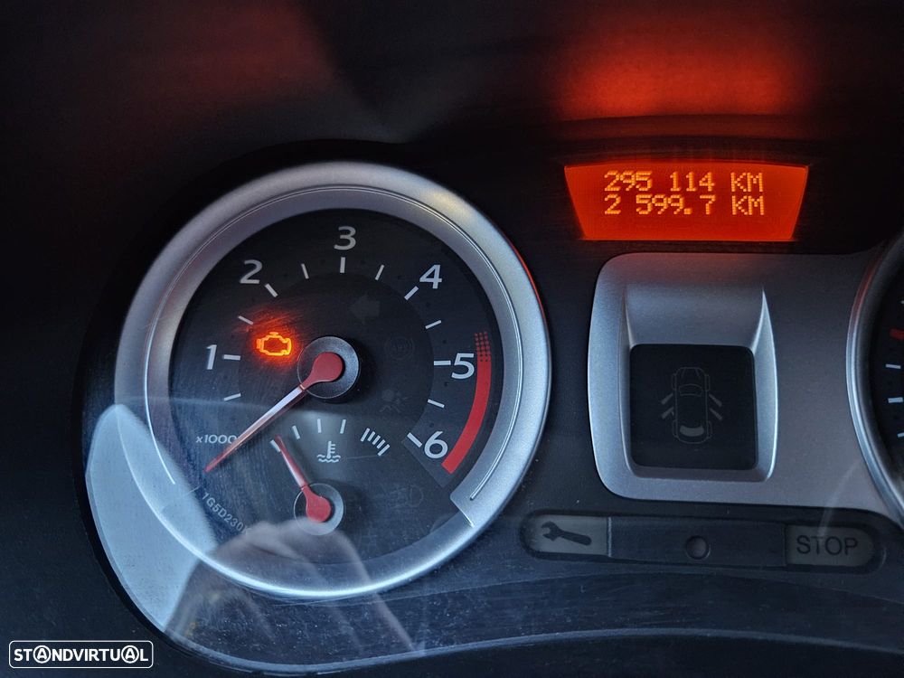 Renault Clio 1.5 dCi GT - 8