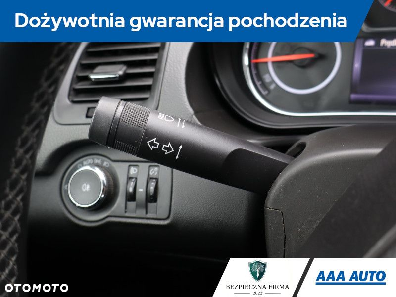 Opel Insignia - 22