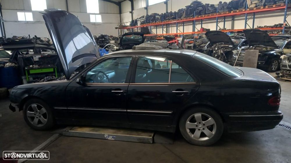 Eixo traseiro Mercedes E220 W210 2.2cdi de 1999 - 1
