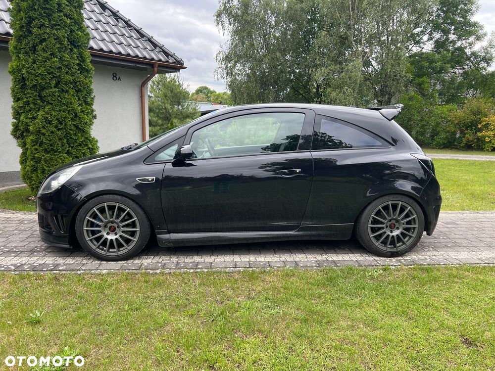 Opel Corsa 1.6T OPC - 2