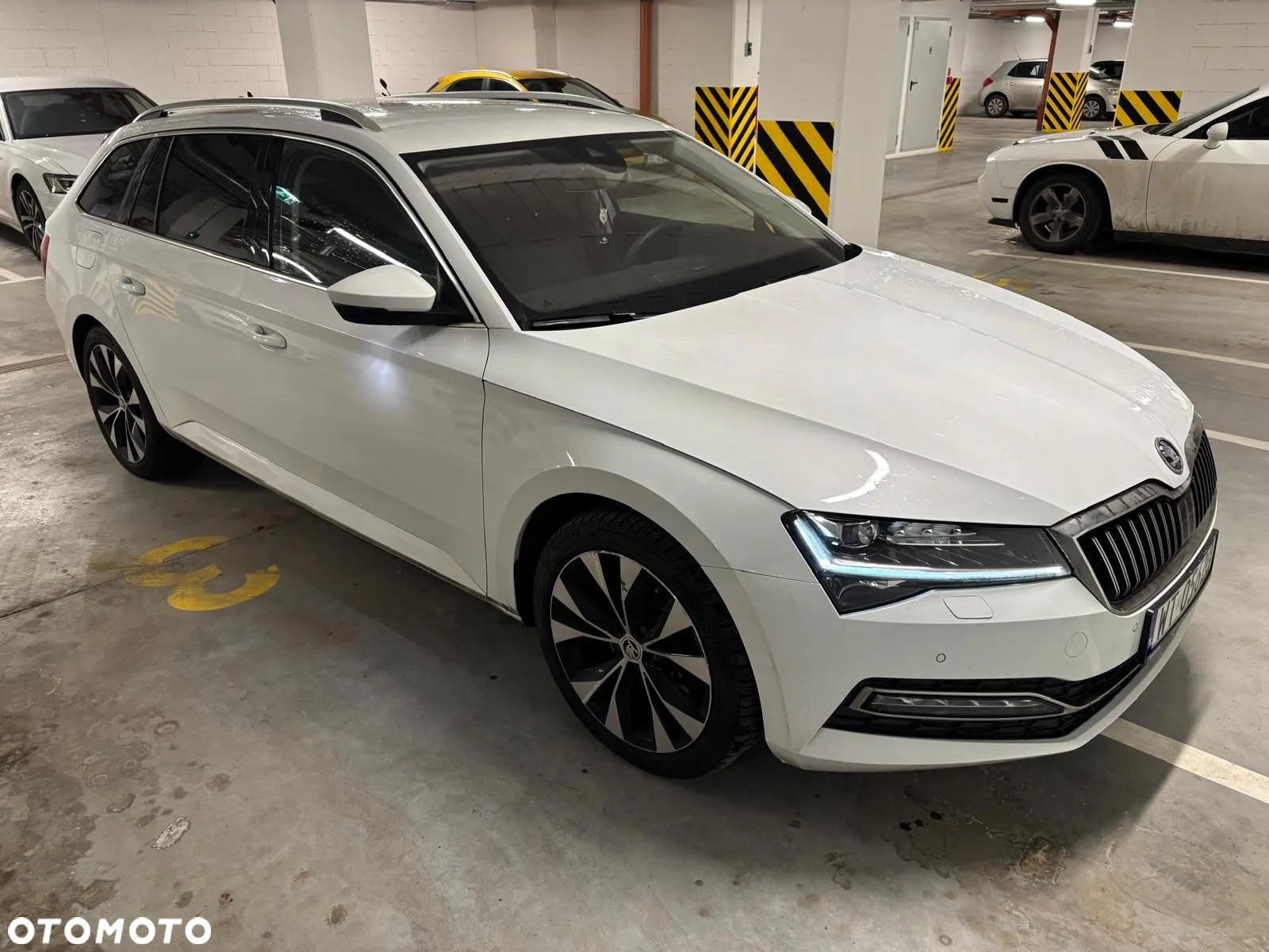 Skoda Superb 2.0 TDI SCR Style DSG - 3