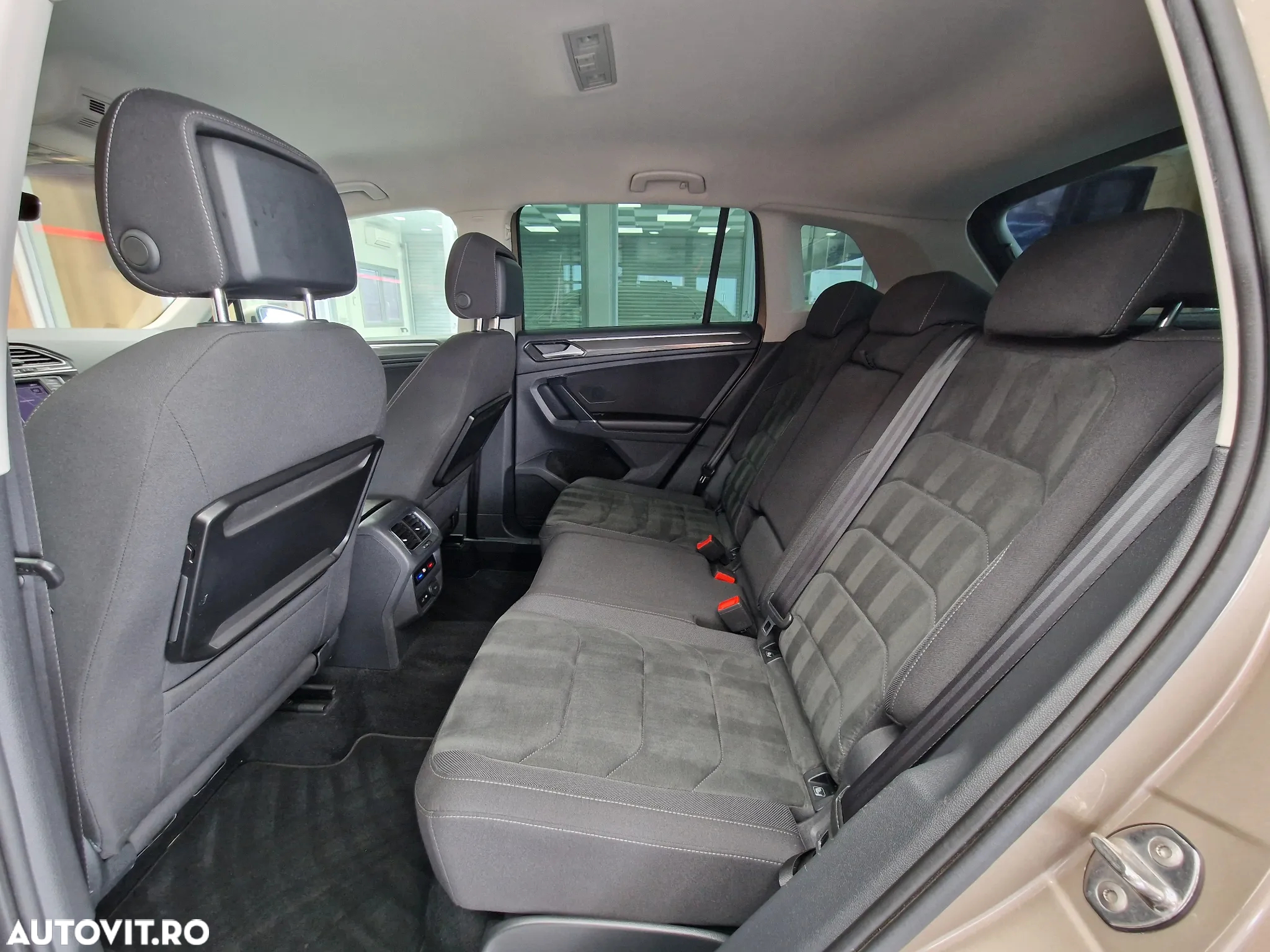 Volkswagen Tiguan - 7