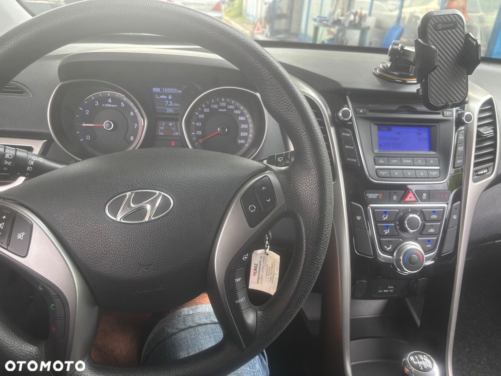 Hyundai i30 1.4 Classic + - 16
