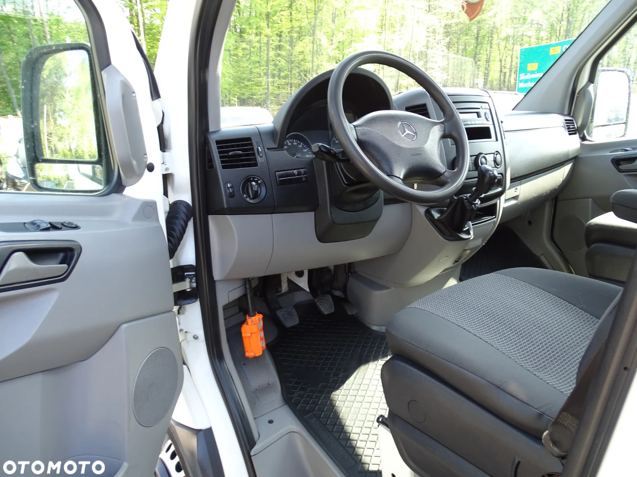 Mercedes-Benz SPRINTER - 26