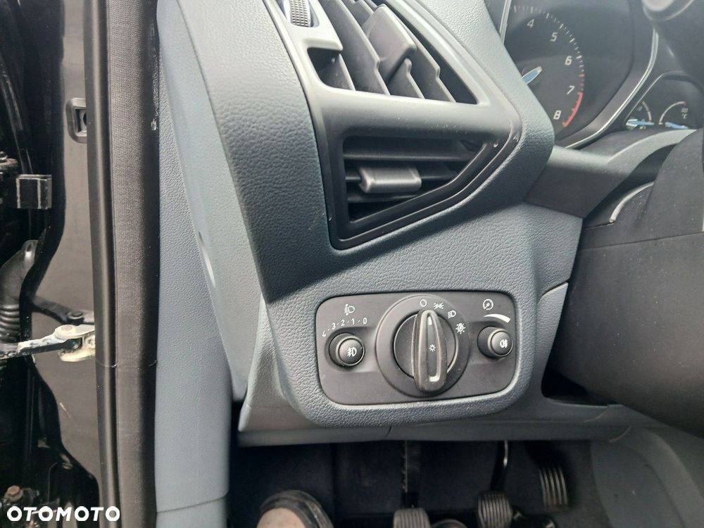 Ford C-MAX 1.6 Titanium - 19