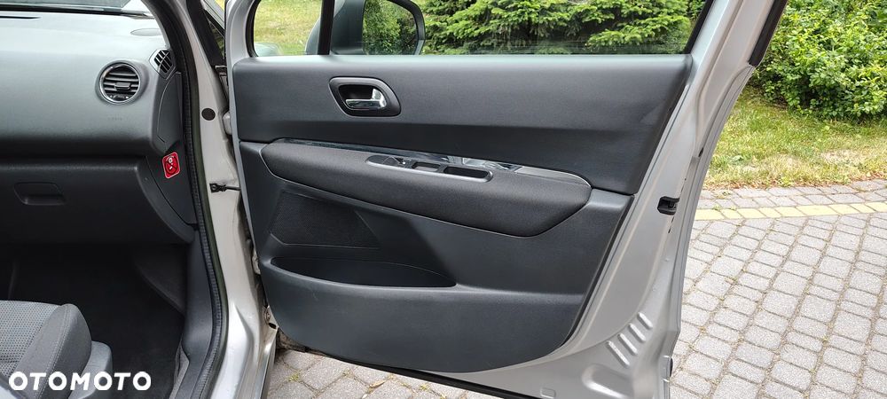 Peugeot 3008 1.6 Premium - 24