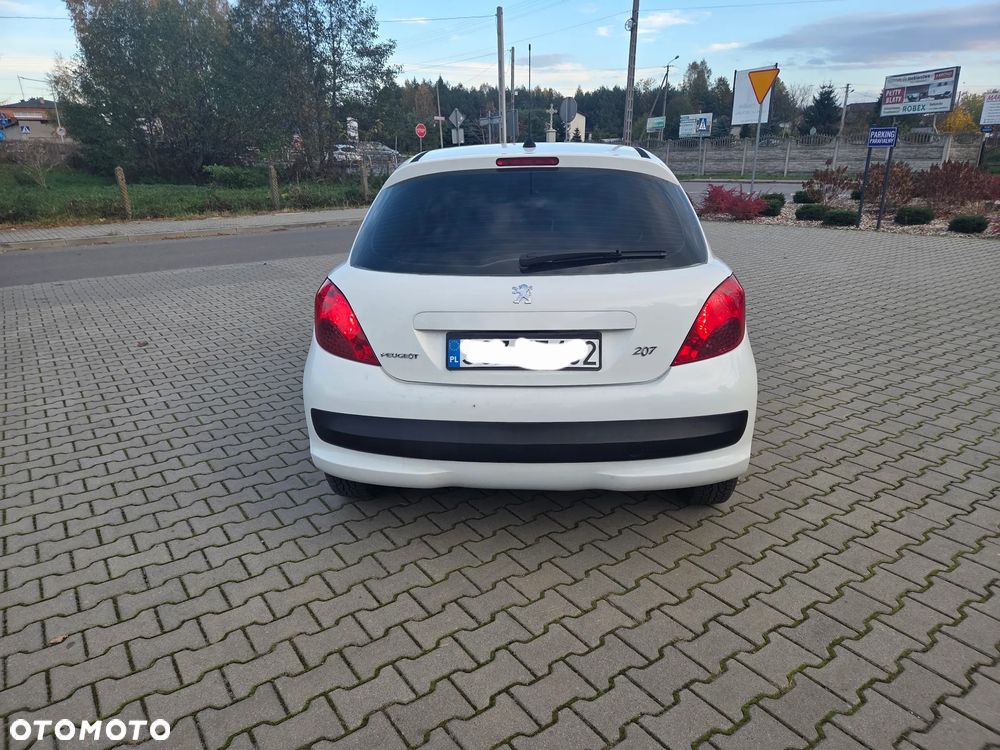 Peugeot 207 1.4 16V Trendy - 6
